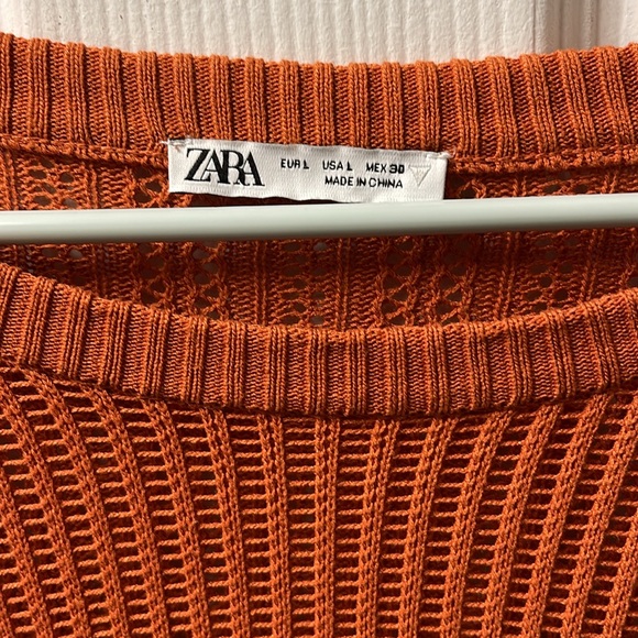 Zara Crocheting Sweater Size Large - Picture 8 of 9